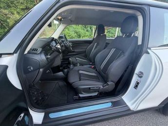 MINI Hatch Cooper SE 32.6kWh Level 1 Auto 3dr
