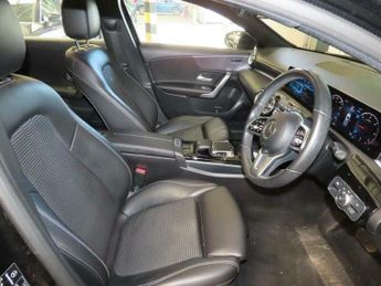 Mercedes-Benz A Class 1.5 A180d Sport (Premium) 7G-DCT Euro 6 (s/s) 5dr