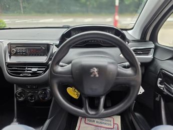 Peugeot 208 ACCESS PLUS