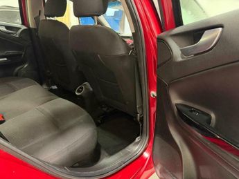 Alfa Romeo Giulietta 2.0 JTDM-2 Lusso Euro 5 (s/s) 5dr