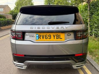 Land Rover Discovery Sport R-DYNAMIC SE