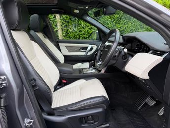 Land Rover Discovery Sport R-DYNAMIC SE