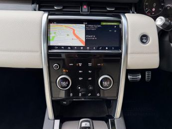 Land Rover Discovery Sport R-DYNAMIC SE
