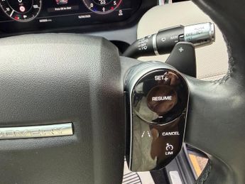Land Rover Discovery Sport R-DYNAMIC SE