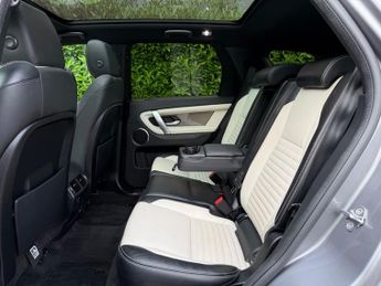 Land Rover Discovery Sport R-DYNAMIC SE