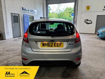 Ford Fiesta 1.4 Zetec Hatchback 5dr Petrol Manual (130 g/km, 94 bhp)