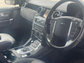 Land Rover Discovery 3.0 SD V6 XS SUV 5dr Diesel Auto 4WD Euro 5 (255 bhp)