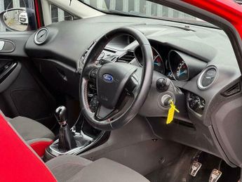 Ford Fiesta 1.0T EcoBoost Zetec S Red Edition Euro 5 (s/s) 3dr
