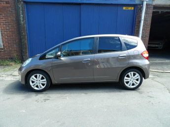 Honda Jazz 1.4 i-VTEC ES + 5 Door