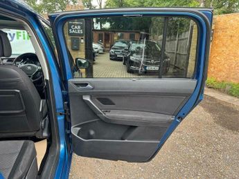 Volkswagen Touran 1.6 TDI SE Family DSG Euro 6 (s/s) 5dr