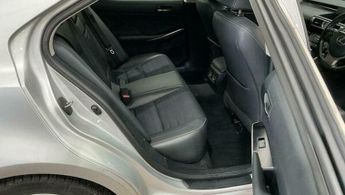Lexus IS 2.5 300h Luxury E-CVT Euro 5 (s/s) 4dr