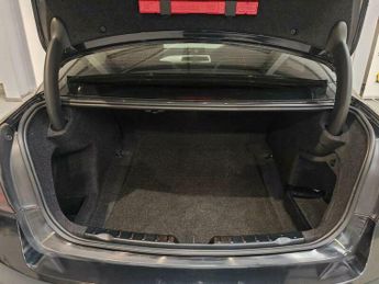 BMW 3 SERIES 2.0 320i SE Auto Euro 6 (s/s) 4dr