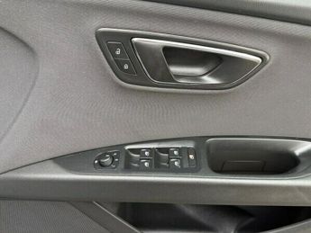 SEAT Leon 1.6 TDI SE DSG Euro 6 5dr 110BHP