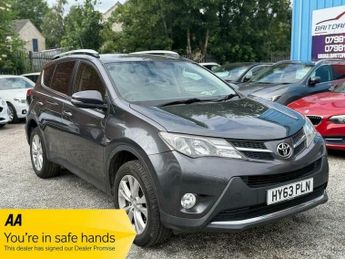 Toyota RAV4 2.2 D-CAT Invincible Auto 4WD Euro 5 5dr