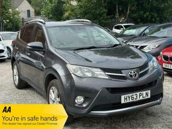 Toyota RAV4 2.2 D-CAT Invincible Auto 4WD Euro 5 5dr