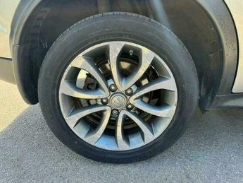 Nissan Juke 1.6 Tekna SUV 5dr Petrol XTRON Euro 6 (117 ps)