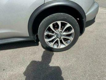 Nissan Juke 1.6 Tekna SUV 5dr Petrol XTRON Euro 6 (117 ps)