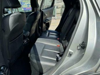 Nissan Juke 1.6 Tekna SUV 5dr Petrol XTRON Euro 6 (117 ps)