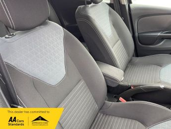 Renault Clio 0.9 TCe Dynamique S MediaNav Hatchback 5dr Petrol Manual Euro 5 
