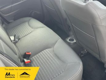 Renault Clio 0.9 TCe Dynamique S MediaNav Hatchback 5dr Petrol Manual Euro 5 