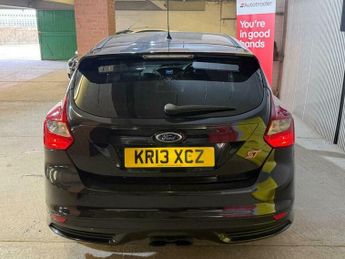 Ford Focus 2.0T EcoBoost ST-2 Euro 5 (s/s) 5dr