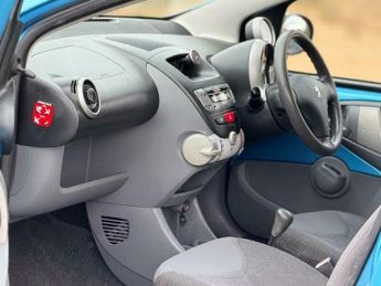 Peugeot 107 1.0 12V Urban 2 Tronic Euro 4 5dr