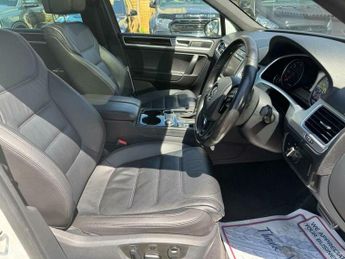 Volkswagen Touareg 3.0 TDI V6 BlueMotion Tech R-Line Plus Tiptronic 4WD Euro 6 (s/s