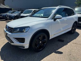 Volkswagen Touareg 3.0 TDI V6 BlueMotion Tech R-Line Plus Tiptronic 4WD Euro 6 (s/s