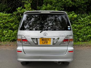 Toyota Alphard 2.4 HYBRID AUTO 8 SEATER