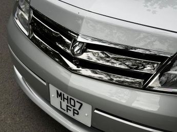 Toyota Alphard 2.4 HYBRID AUTO 8 SEATER