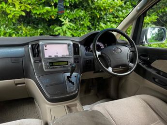 Toyota Alphard 2.4 HYBRID AUTO 8 SEATER