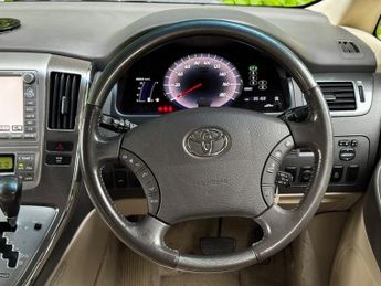 Toyota Alphard 2.4 HYBRID AUTO 8 SEATER