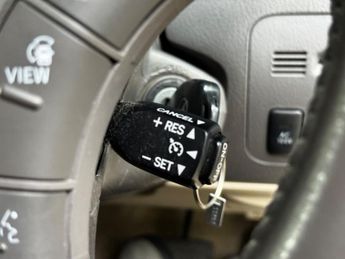 Toyota Alphard 2.4 HYBRID AUTO 8 SEATER