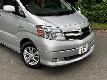 Toyota Alphard 2.4 HYBRID AUTO 8 SEATER