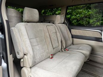 Toyota Alphard 2.4 HYBRID AUTO 8 SEATER