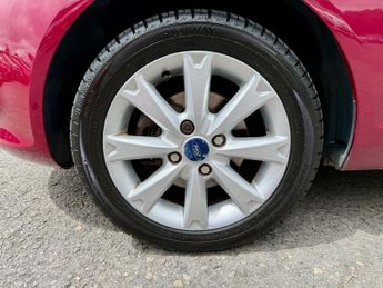 Ford Fiesta ZETEC CAMBELT+TWO KEYS+ISOFIX