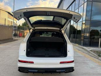 Audi Q7 3.0 TDI V6 S line Tiptronic quattro Euro 6 (s/s) 5dr