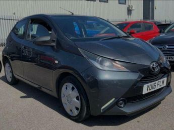 Toyota AYGO 1.0 VVT-i x-play Euro 6 5dr