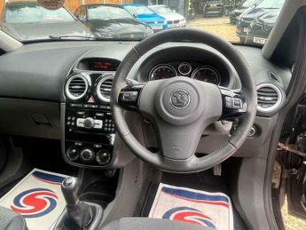 Vauxhall Corsa 1.4i 16v SE 3dr (a/c)