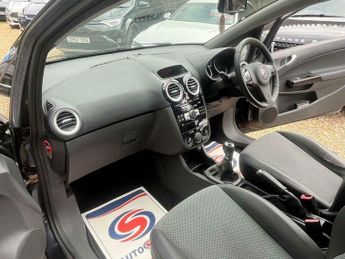 Vauxhall Corsa 1.4i 16v SE 3dr (a/c)