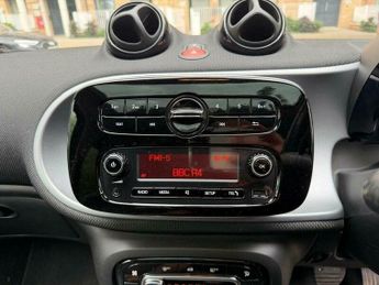 Smart ForFour 17.6kWh Prime (Premium) Auto 5dr