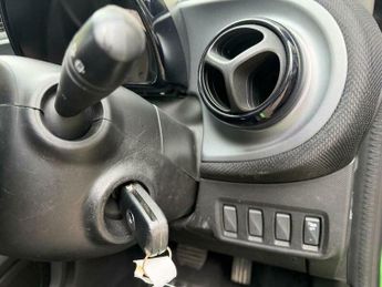 Smart ForFour 17.6kWh Prime (Premium) Auto 5dr