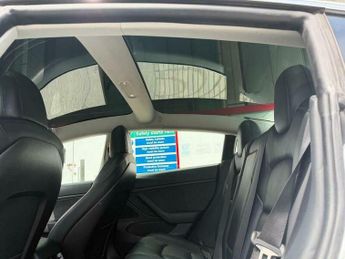 Tesla Model 3 Standard Range Plus Auto RWD 4dr