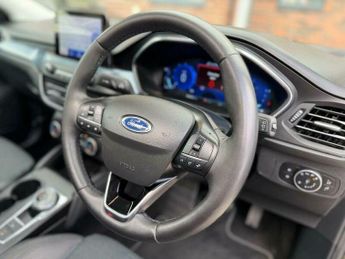 Ford Focus 1.0T EcoBoost Active X Auto Euro 6 (s/s) 5dr
