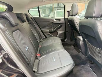 Ford Focus 1.0T EcoBoost Active X Auto Euro 6 (s/s) 5dr