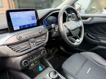 Ford Focus 1.0T EcoBoost Active X Auto Euro 6 (s/s) 5dr