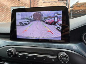 Ford Focus 1.0T EcoBoost Active X Auto Euro 6 (s/s) 5dr