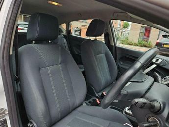 Ford Fiesta 1.4 Zetec 5dr