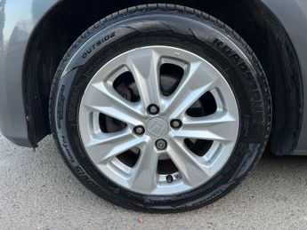 Honda Jazz I-VTEC ES