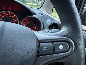 Honda Jazz I-VTEC ES